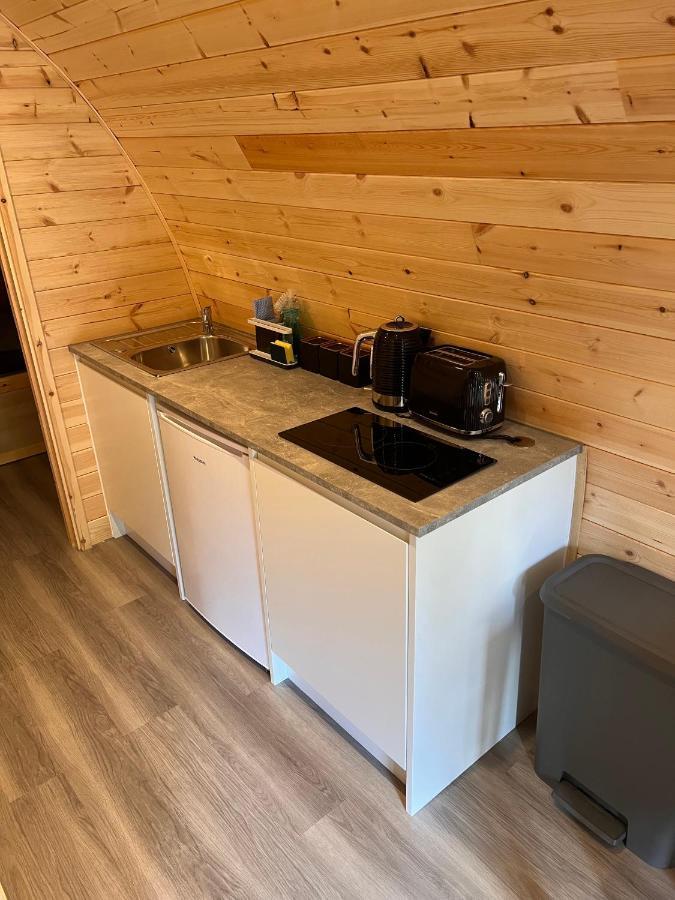 The Green Man, Eco-Friendly Cabin In The Lincolnshire Countryside With Heating And Hot Water Exterior photo